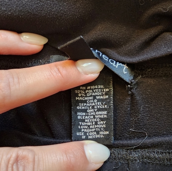 Black leggins with trendy lace-up-effect - Picture 5 of 5